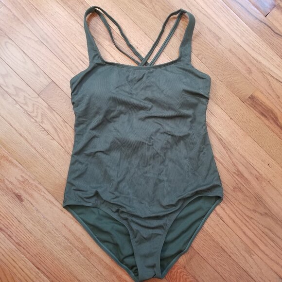 Hurley Other - Hurley one-piece swimsuit XXL